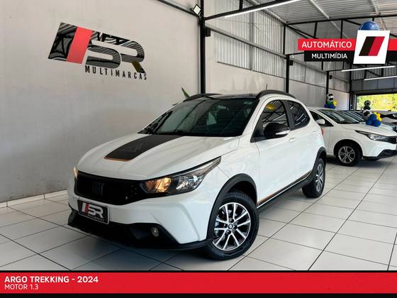 FIAT ARGO 1.3 FIREFLY FLEX TREKKING CVT FIAT ARGO 1.3 FIREFLY FLEX TREKKING CVT